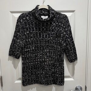 AGB Byer Black and White Sweater